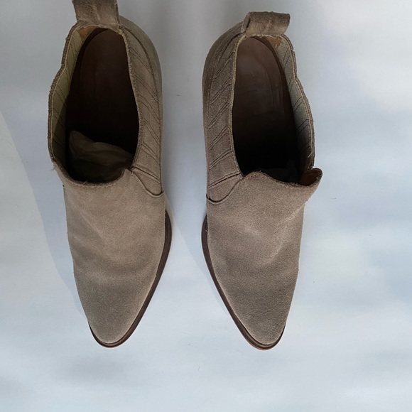 Zara buff tan suede ankle booties. - Picture 5 of 5